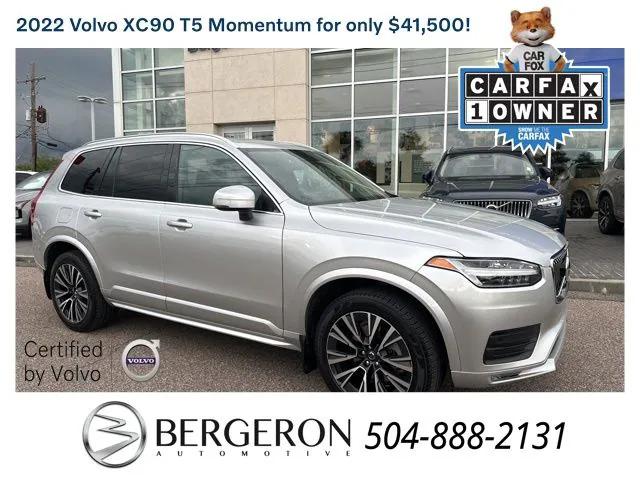 2022 Volvo XC90 T5 Momentum 7 Passenger