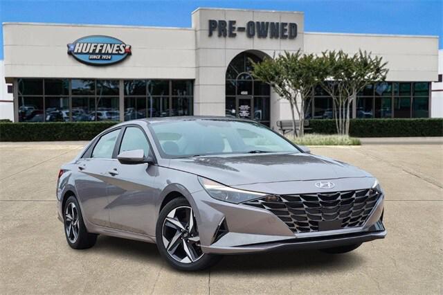 2022 Hyundai Elantra Limited