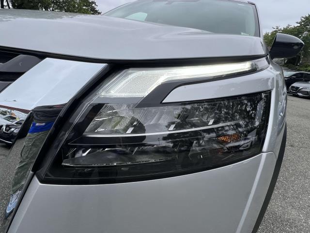 2023 Nissan Pathfinder S photo 9