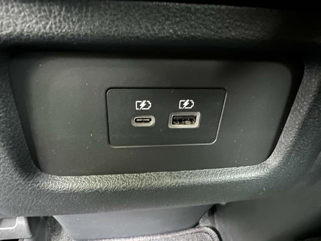 2023 Nissan Pathfinder S photo 16