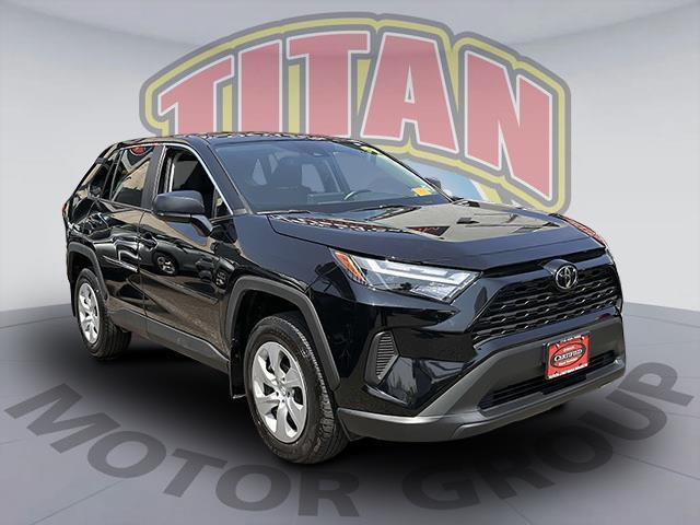 2024 Toyota RAV4 LE [1]