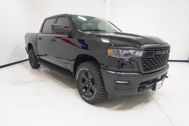 2025 RAM Ram 1500 RAM 1500 WARLOCK CREW CAB 4X4 57 BOX