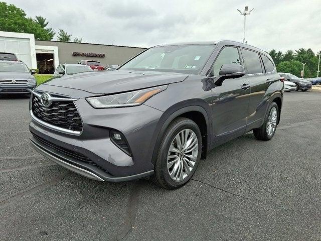 2023 Toyota Highlander Platinum