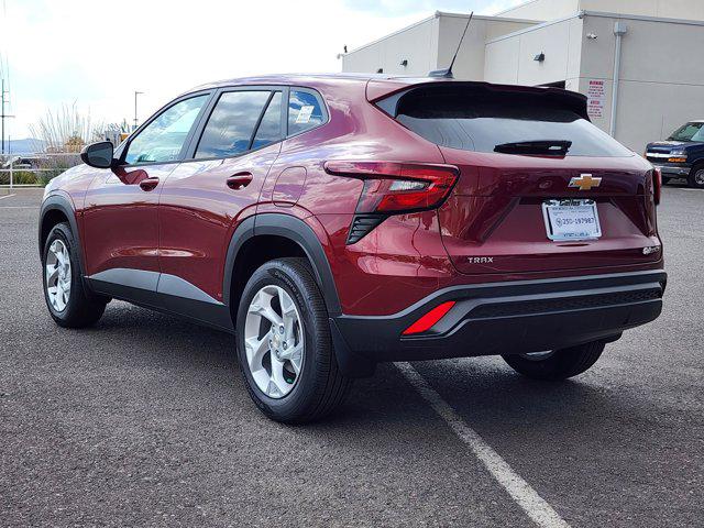 2025 Chevrolet Trax LS