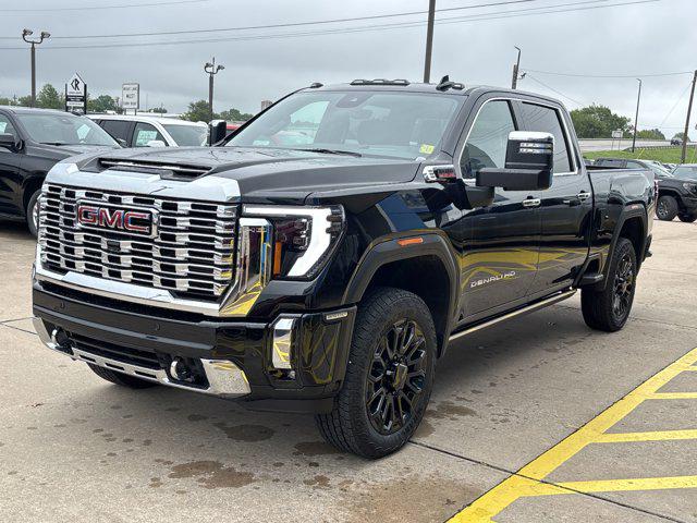 2025 GMC Sierra 2500HD 4WD Crew Cab Standard Bed Denali