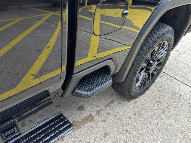 2025 GMC Sierra 2500HD 4WD Crew Cab Standard Bed Denali