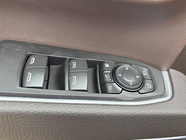 2025 GMC Sierra 2500HD 4WD Crew Cab Standard Bed Denali