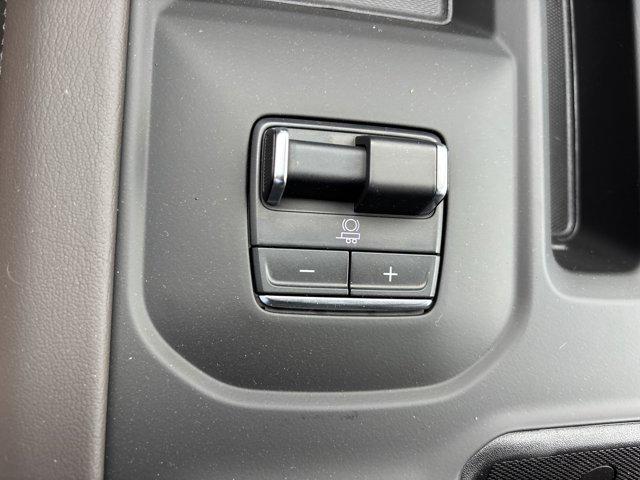 2025 GMC Sierra 2500HD 4WD Crew Cab Standard Bed Denali