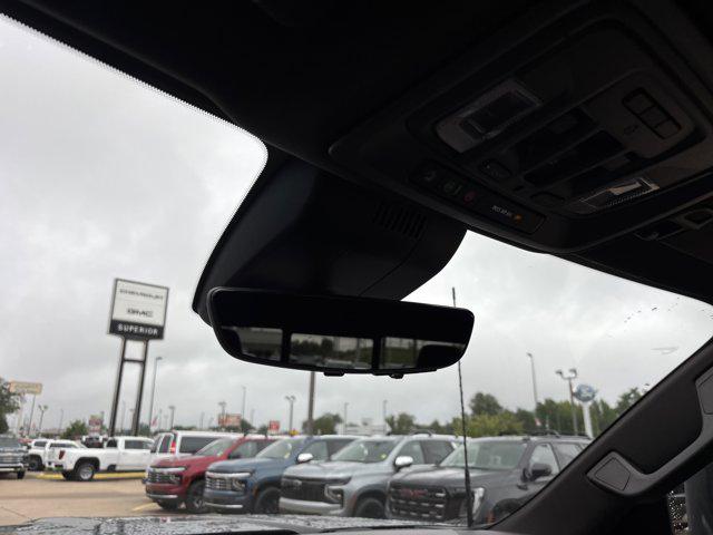 2025 GMC Sierra 2500HD 4WD Crew Cab Standard Bed Denali