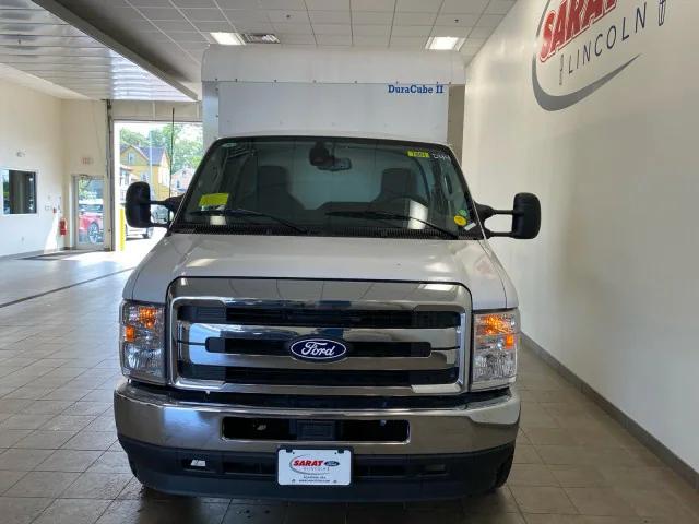2026 Ford E-350 Cutaway E-350 SRW 138 WB
