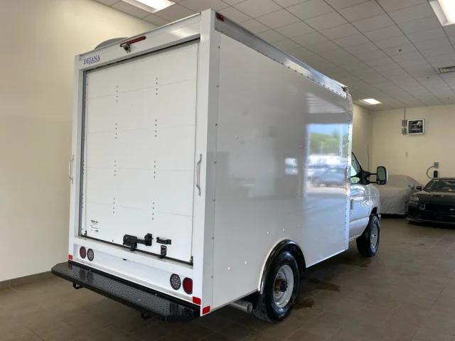 2026 Ford E-350 Cutaway E-350 SRW 138 WB