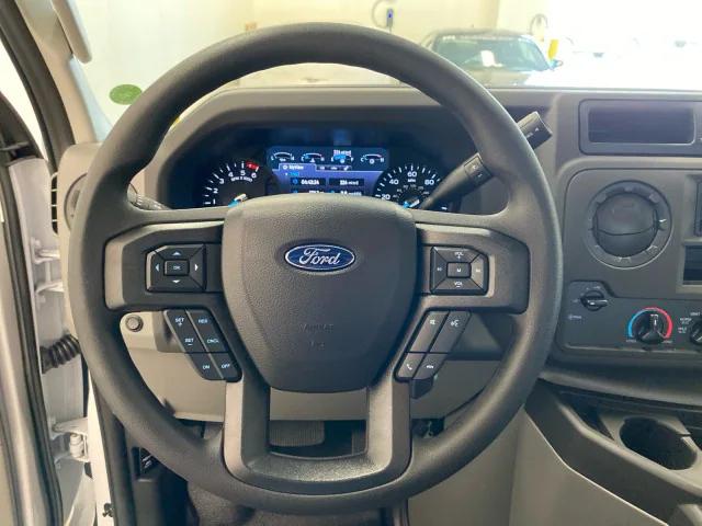 2026 Ford E-350 Cutaway E-350 SRW 138 WB