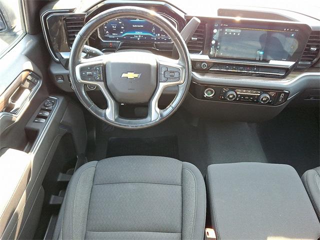 2022 Chevrolet Silverado 1500 4WD Crew Cab Short Bed LT with 2FL