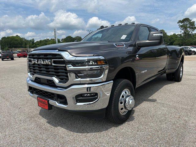 2025 RAM Ram 3500 RAM 3500 LONE STAR CREW CAB 4X4 8 BOX
