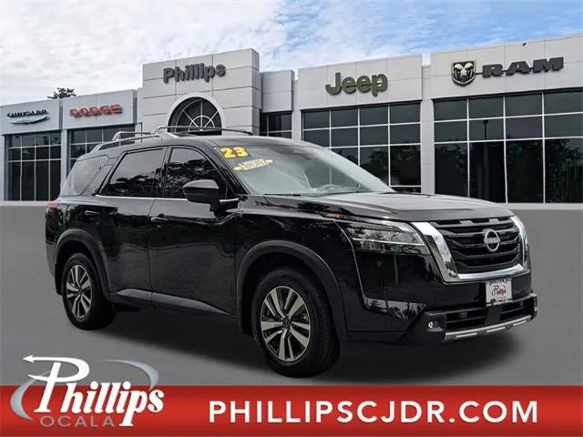 2023 Nissan Pathfinder SL FWD