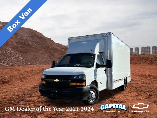 2023 Chevrolet Express Cutaway 4500 Van
