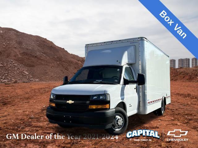 2023 Chevrolet Express Cutaway 4500 Van