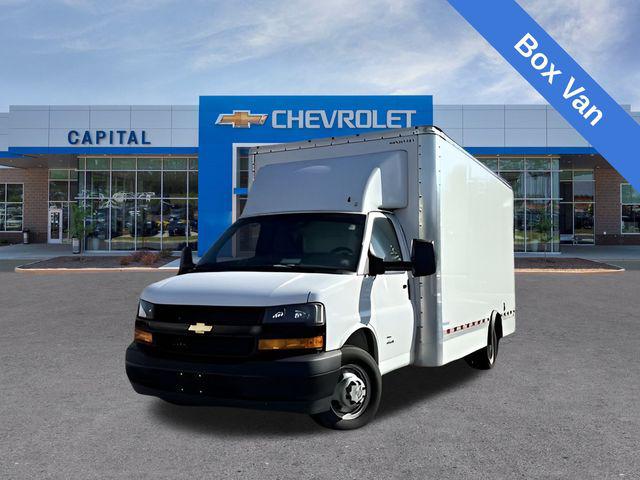 2023 Chevrolet Express Cutaway 4500 Van