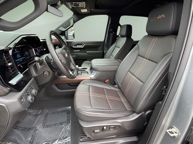 2024 Chevrolet Silverado 1500 4WD Crew Cab Short Bed High Country