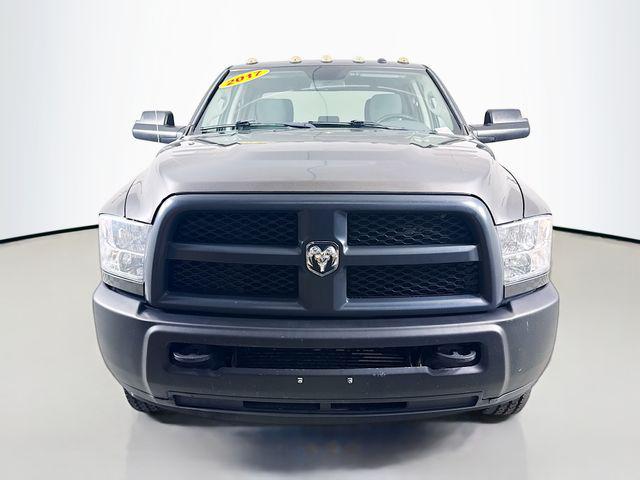 2017 RAM 3500 Tradesman Crew Cab 4x4 8 Box