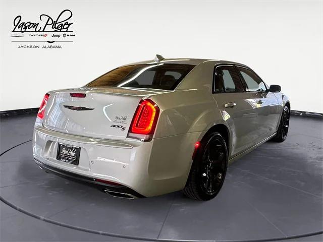 2023 Chrysler 300 300S