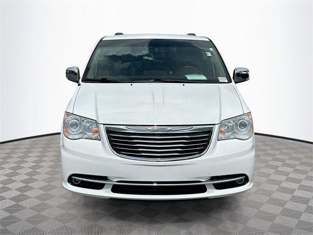 2014 Chrysler Town and Country Limited