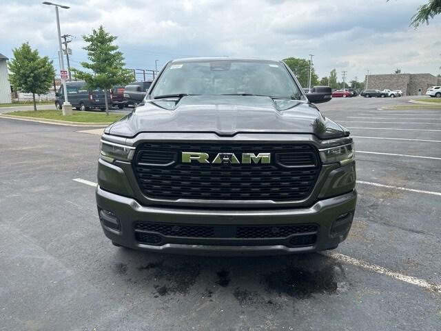 2025 RAM Ram 1500 RAM 1500 BIG HORN CREW CAB 4X4 57 BOX