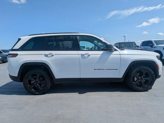 2023 Jeep Grand Cherokee Altitude 4x4