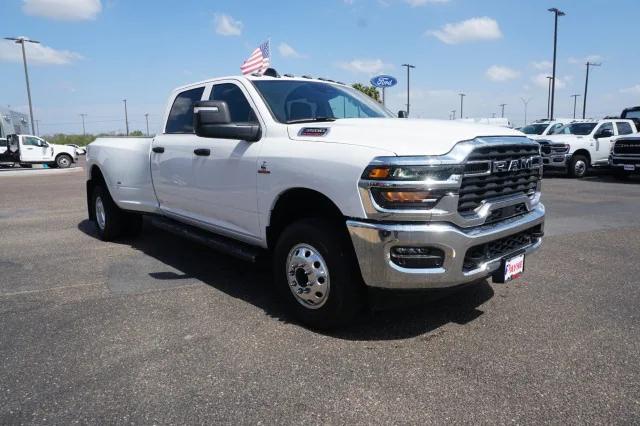 2025 RAM Ram 3500 RAM 3500 TRADESMAN CREW CAB 4X4 8 BOX