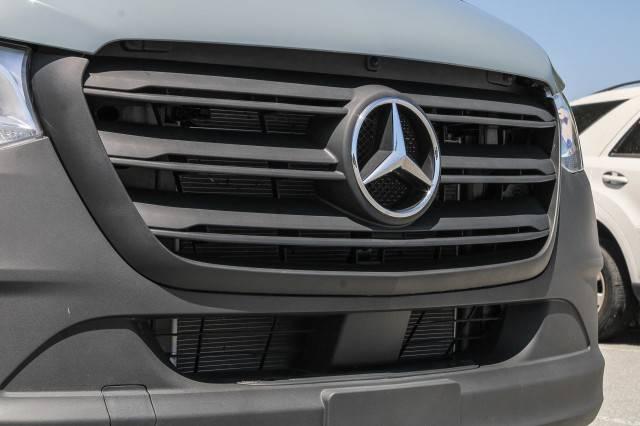 2025 Mercedes-Benz Sprinter 2500 Standard Roof 4-Cyl Diesel