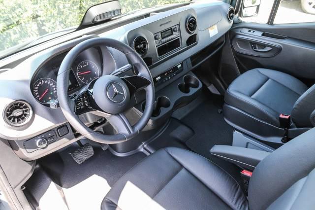 2025 Mercedes-Benz Sprinter 2500 Standard Roof 4-Cyl Diesel