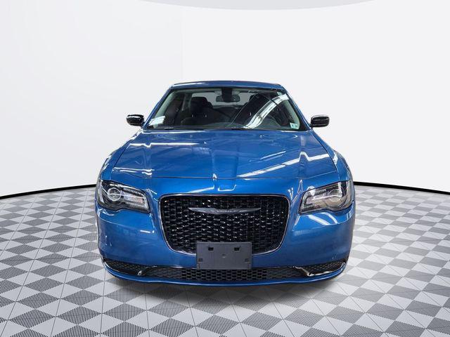 2022 Chrysler 300 Touring