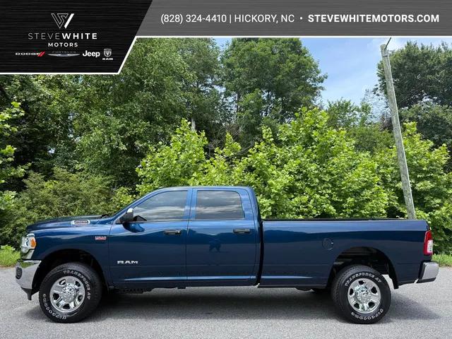 2022 RAM 2500 Tradesman Crew Cab 4x4 8 Box