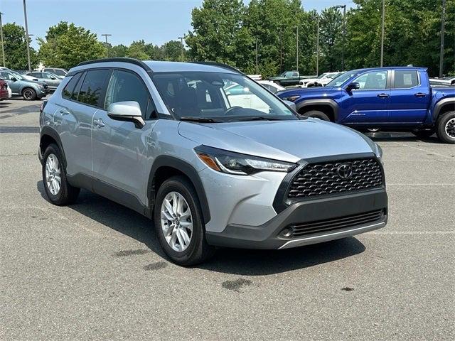 2024 Toyota Corolla Cross LE