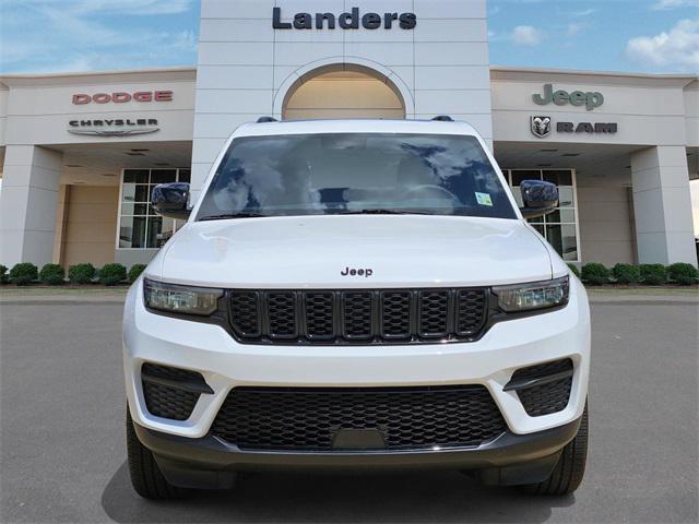 2024 Jeep Grand Cherokee Altitude X 4x2