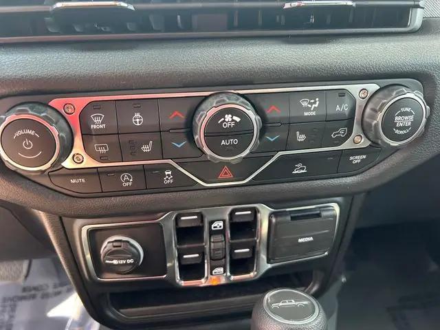 2025 Jeep Gladiator Sport S