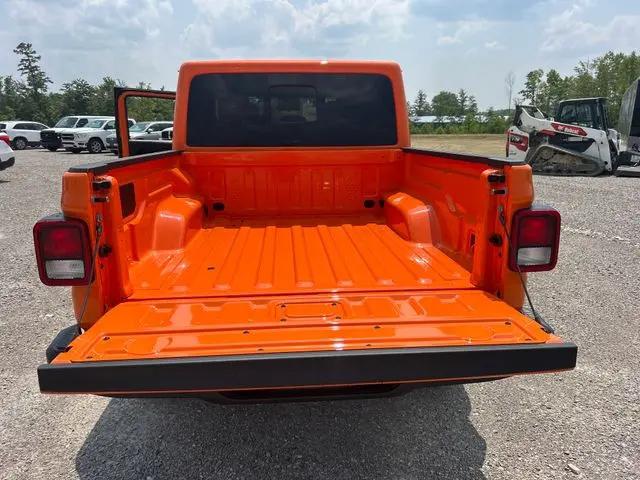 2025 Jeep Gladiator Sport S