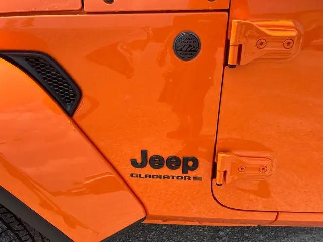 2025 Jeep Gladiator Sport S