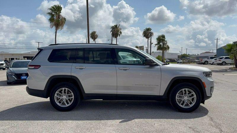 2023 Jeep Grand Cherokee L Laredo 4x4