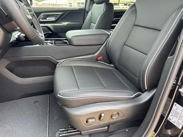2025 Chevrolet Silverado EV LT