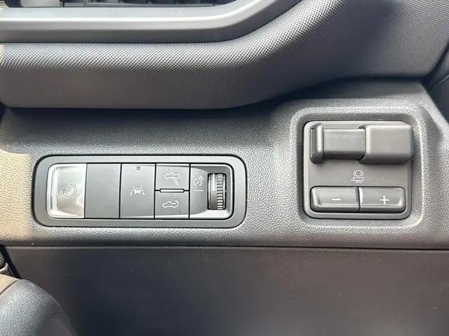 2025 Chevrolet Silverado EV LT