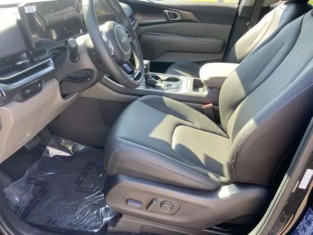 2025 Kia Carnival MPV LXS