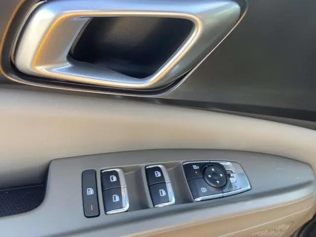 2025 Kia Carnival MPV LXS