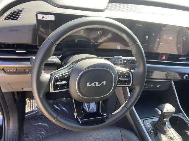2025 Kia Carnival MPV LXS