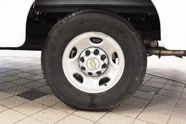 2025 Chevrolet Express Cutaway Work Van