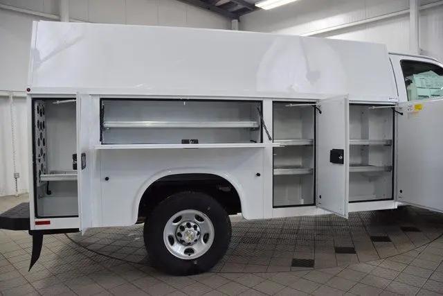 2025 Chevrolet Express Cutaway Work Van
