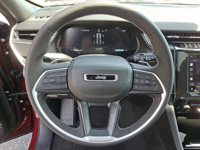 2025 Jeep Grand Cherokee Laredo X 4x4