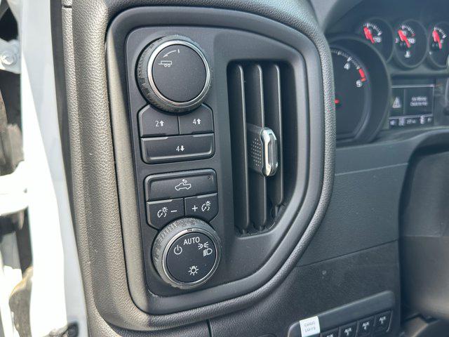 2024 Chevrolet Silverado 3500HD 4WD Crew Cab Long Bed Work Truck