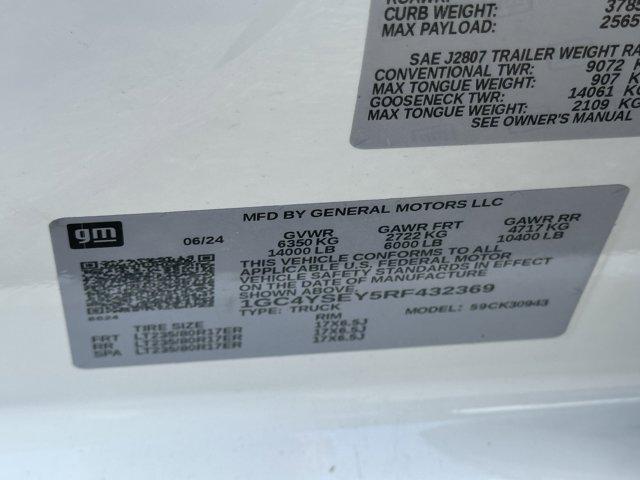 2024 Chevrolet Silverado 3500HD 4WD Crew Cab Long Bed Work Truck