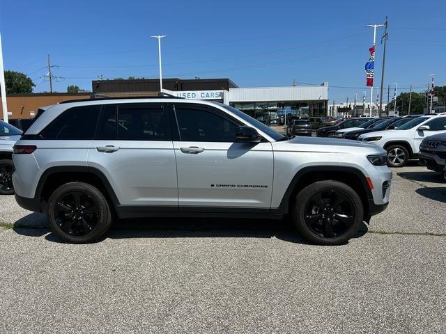 2023 Jeep Grand Cherokee Altitude 4x4 2023 Jeep Grand Cherokee Altitude 4x4